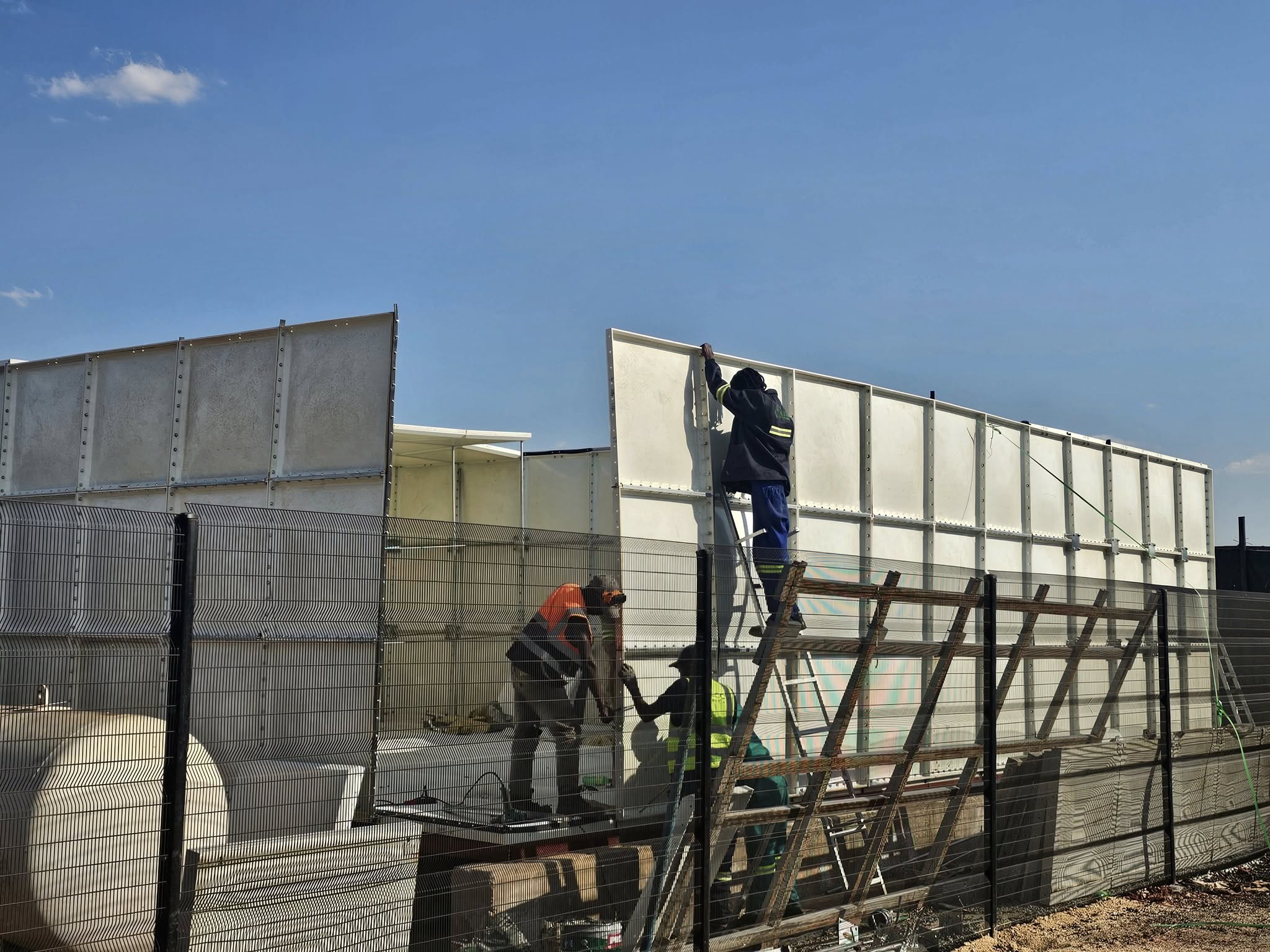 above ground fiberglass tank